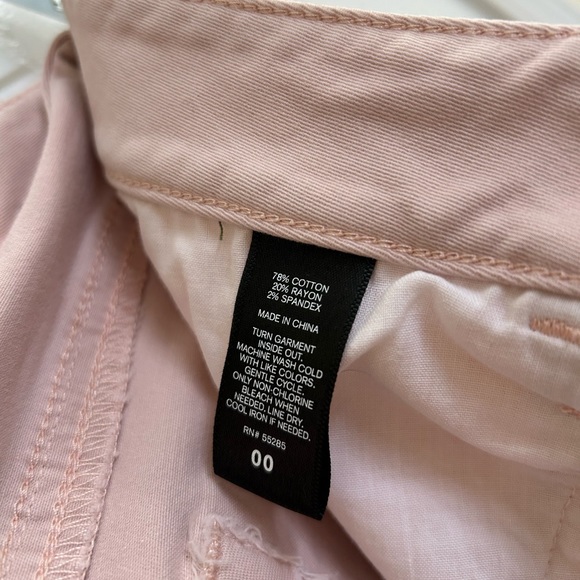 ✨BOGO FREE✨ Express Shorts Light Pink - Picture 8 of 8